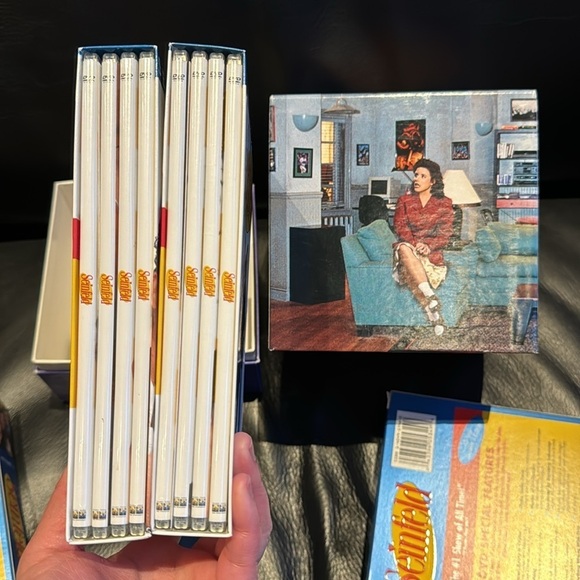 Seinfeld dvd set seasons 1, 2, 3 - Picture 5 of 9